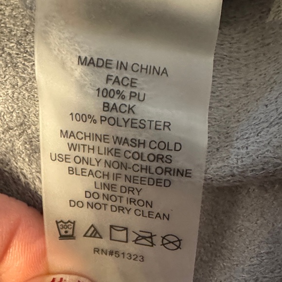 NWT! Vince Camino Women's Maroon Faux Leather Skirt Size Large - Picture 6 of 9